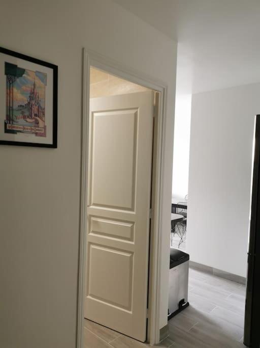 Appart Tout Confort Tres Proche Rer A Torcy  Extérieur photo