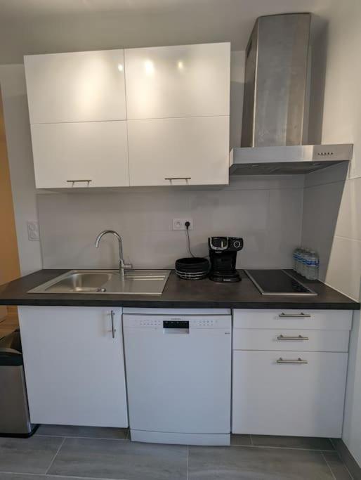 Appart Tout Confort Tres Proche Rer A Torcy  Extérieur photo